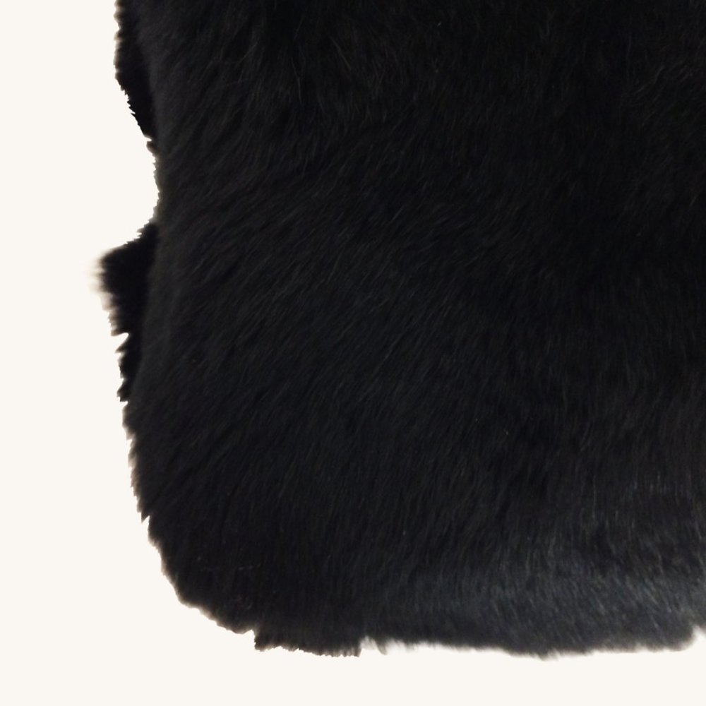Tory Burch Peyson Muffler Black Fur Wristlet - Picture 5 of 7